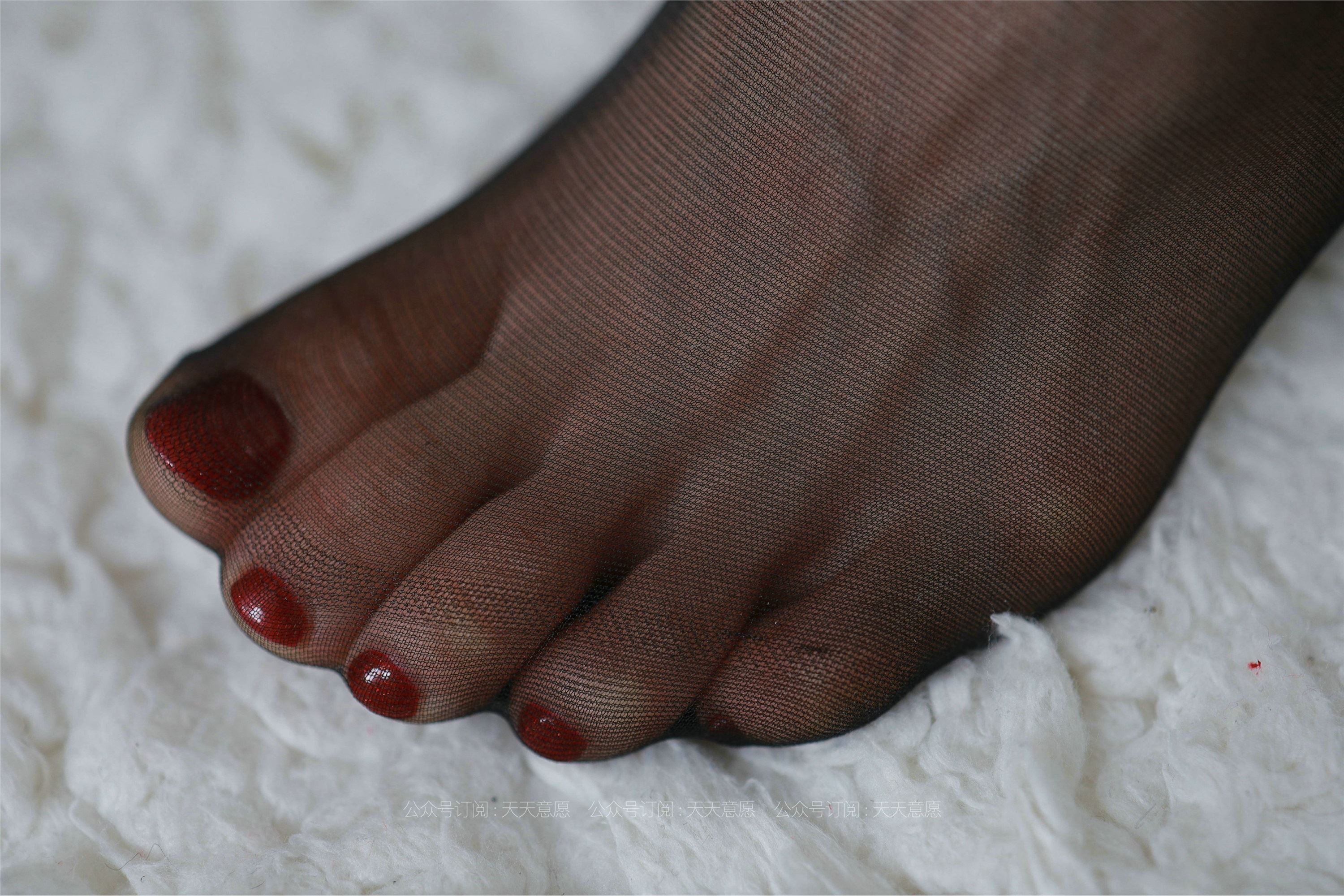 IESS异思趣向  2021.06.08 丝享家826：小六《黑丝奥利奥》